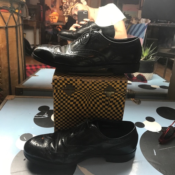 Florsheim Other - Full Cap Wingtip Oxfords